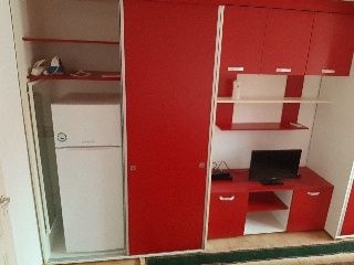 Proprietar închiriez garsonieră