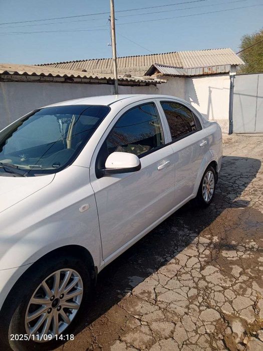 Нексия-3 (4 позиция) сотилади 2017 йил, 160 000 юрган. Автомат.