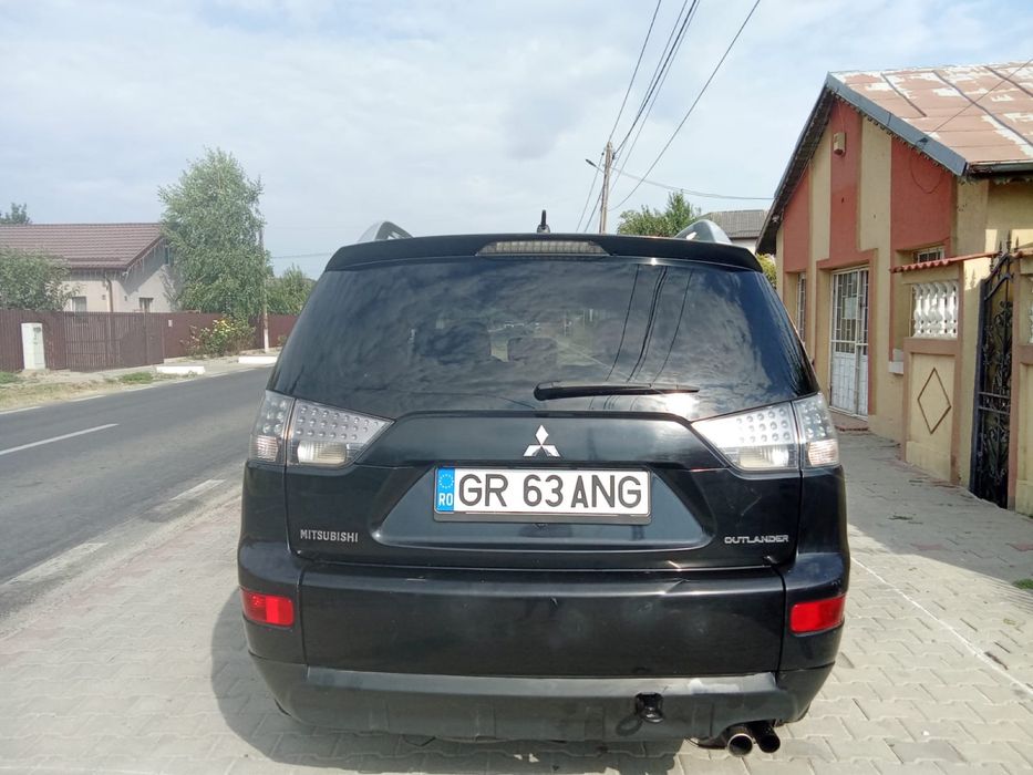 mithubisi outlander an 2007 motor 2000 cutie manuala 6 trepte 7 locuri 4x4 din buton