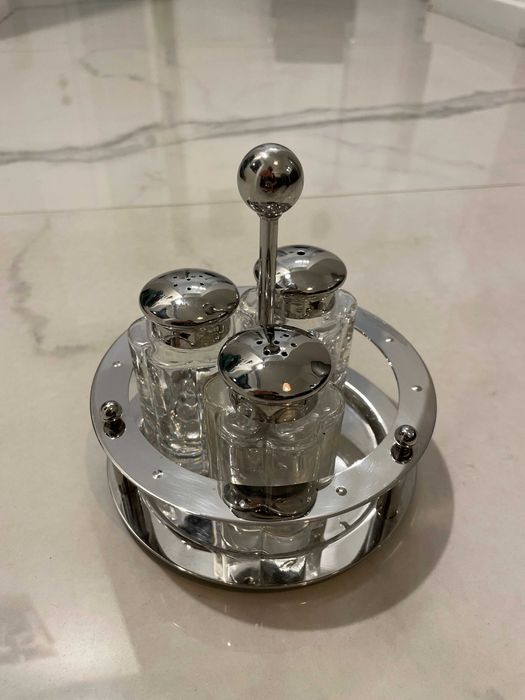 solnita oliviera condimente Alessi MG05 designer Michael Graves Italia