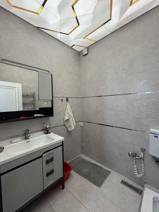 Дуплекс квартира сотилади