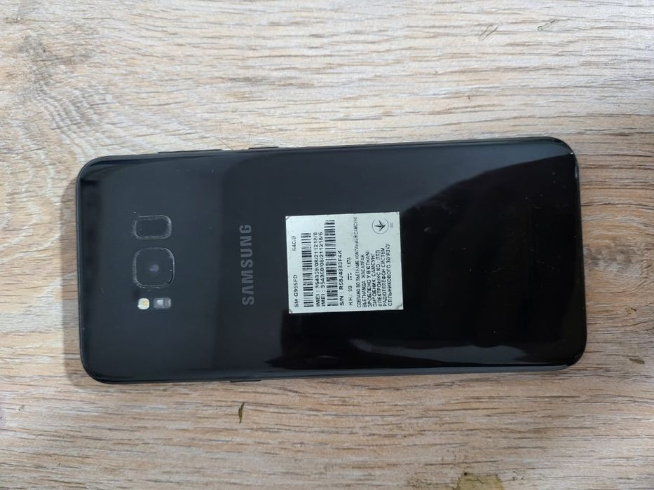 Samsung galaxy s 8+ в идеальном состоянии