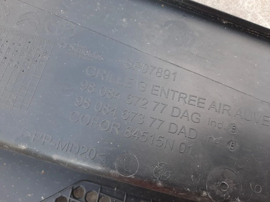 Grila stergator opel zafira e life vivaro c citroen jumpy 3 peugeot expert 3 9808467277 9808467377