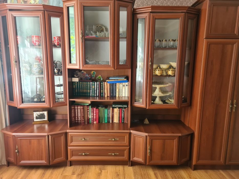 Стенка - гарнитур зальный