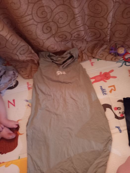 Отдам даром женскую одежду