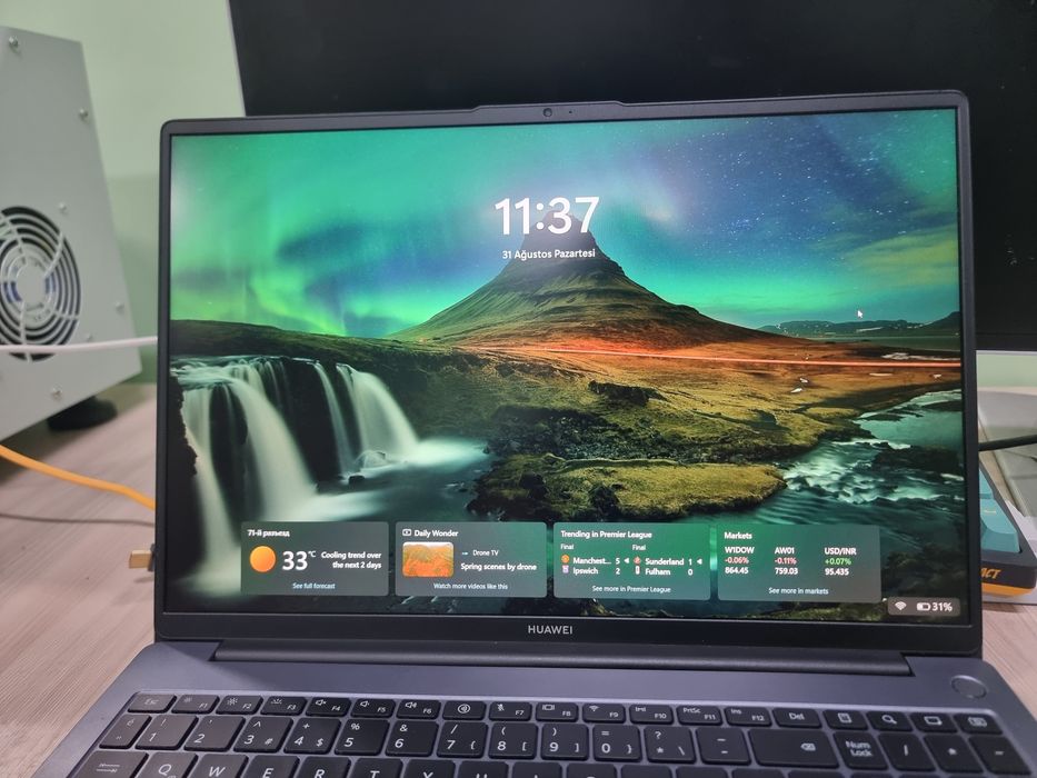 Продам Huawei MateBook 
Продаю Huawei MateB