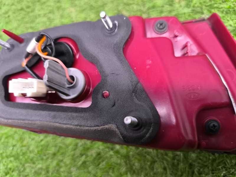 Фонарь внутренний Kia Optima 19г правое