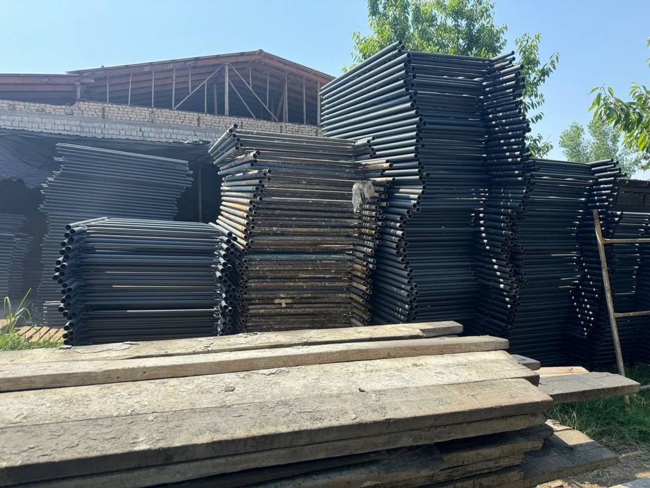 Телескопическая стойкa. аренда Lesa arenda