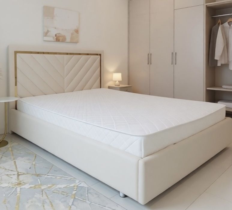 Двуспальная кровать