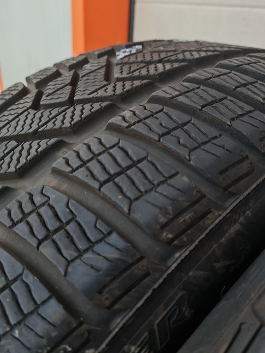 Зимни гуми 4 броя PIRELLI SottoZero3 255 40 R20 дот 3621