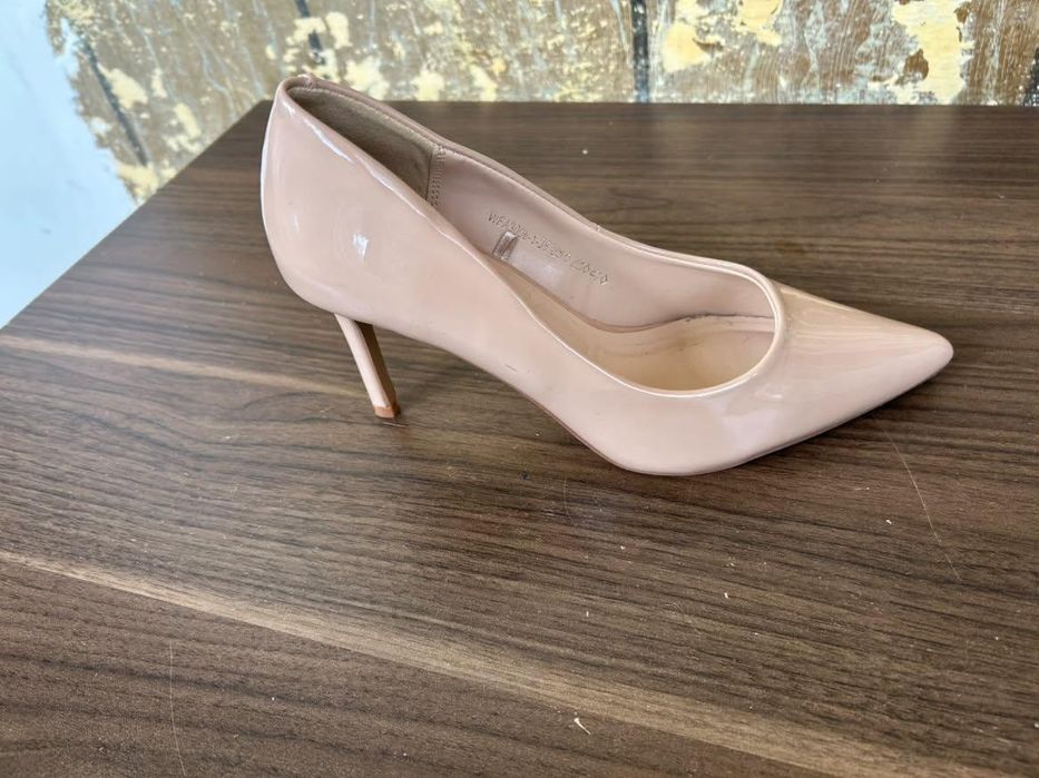 Pantofi eleganti cu toc