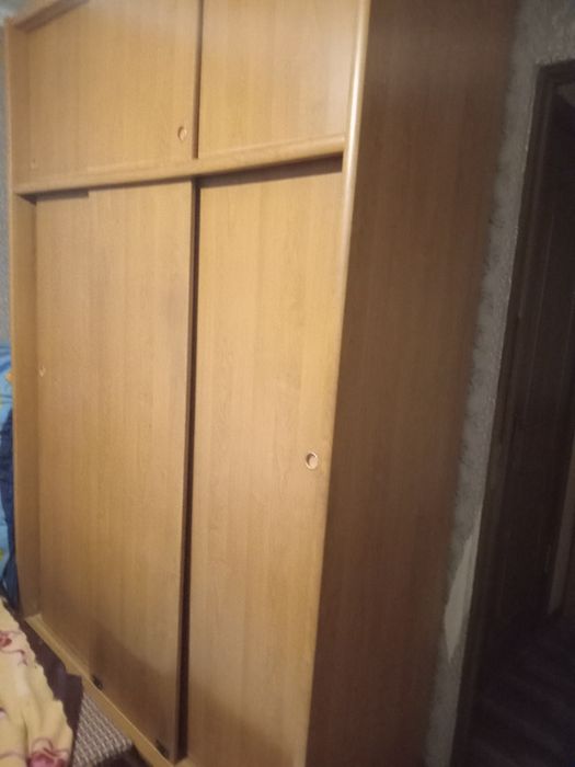 Продам шифоньер бу