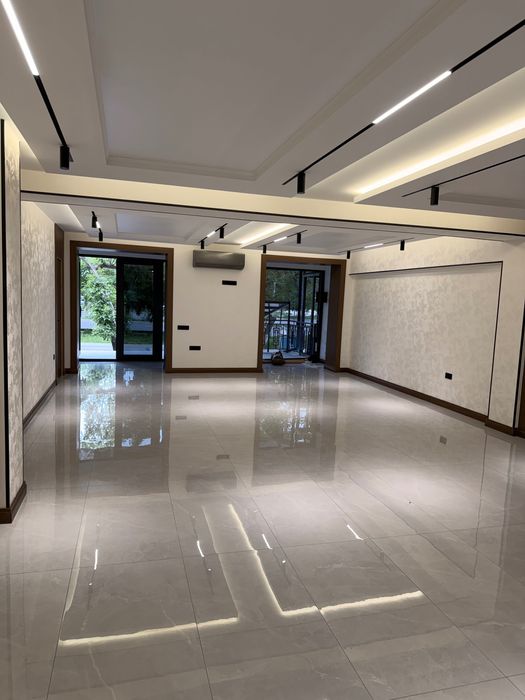 Нежилое помещение,первая линия