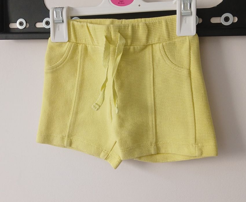 Дрехи и халат 6-9 месеца