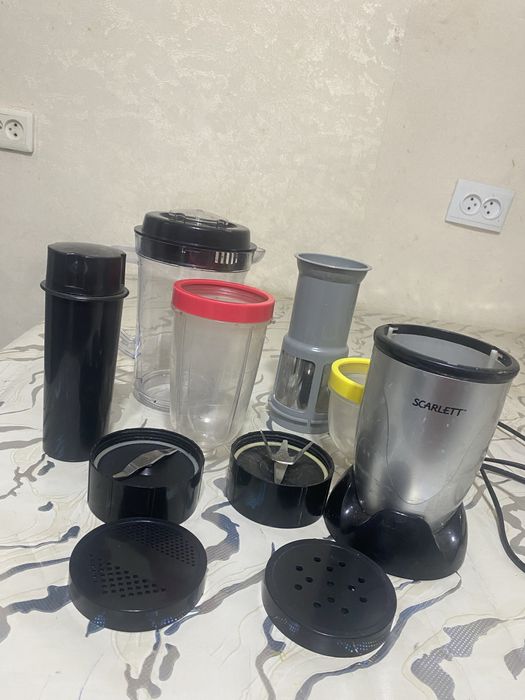 Продается блендер измельчитель срочно