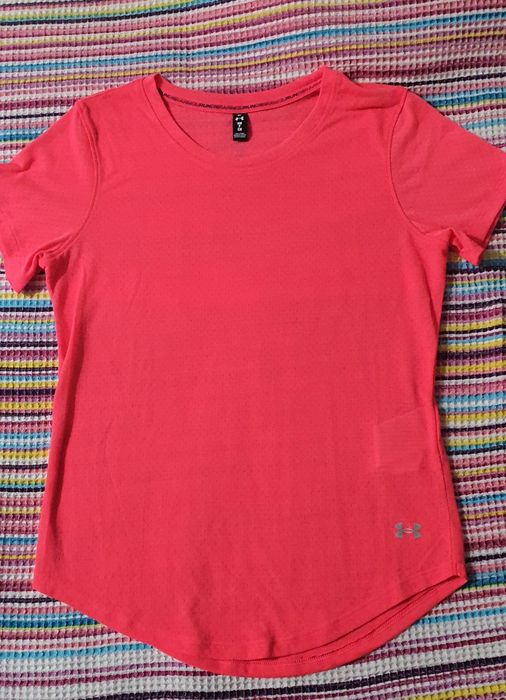 Tricou sport Under Armour S,roz aprins