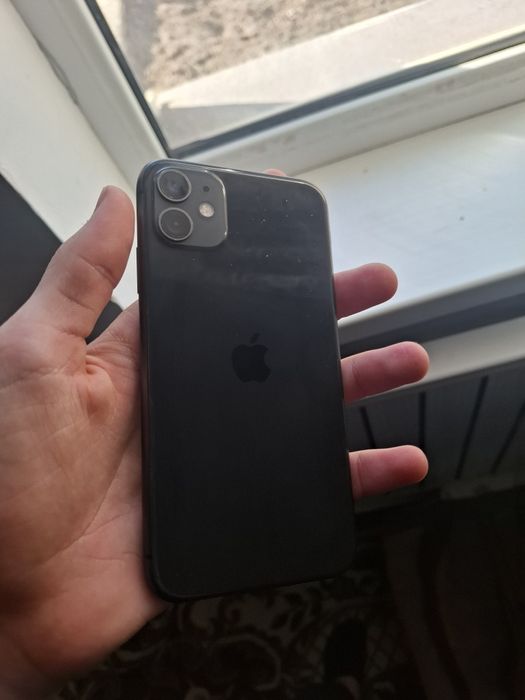 IPhone 11 sotiladi yangiday turubdi