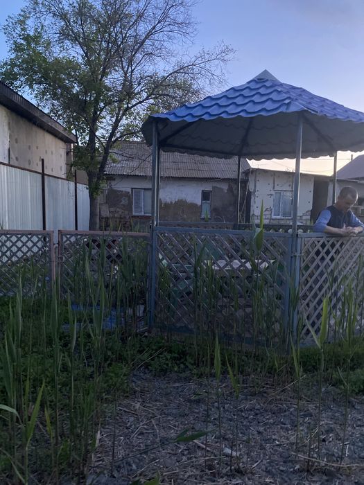 Земельный участок с домиком