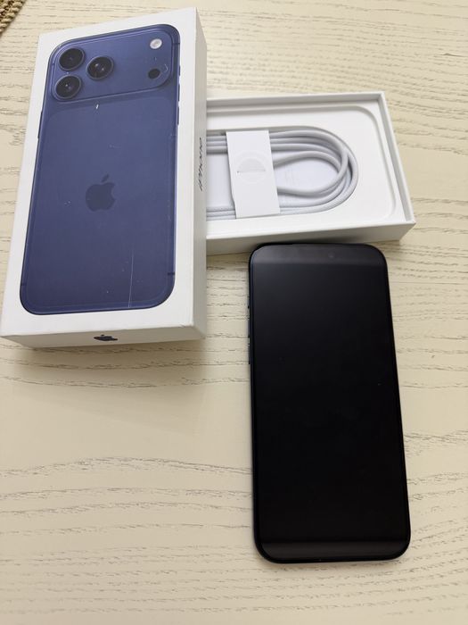Продам iphone 17 pro max 512 gb