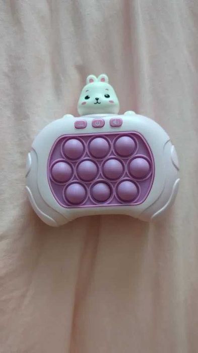 Детска играчка, спомагаща за развитие на добрата концентрация.