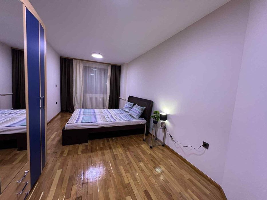 Дава се под наем Тристаен апартамент в София, Лозенец - 100 кв.м за 1196.97 € - Снимка #8