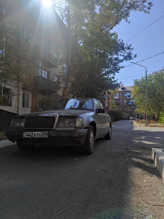 Продам Мерседес 124