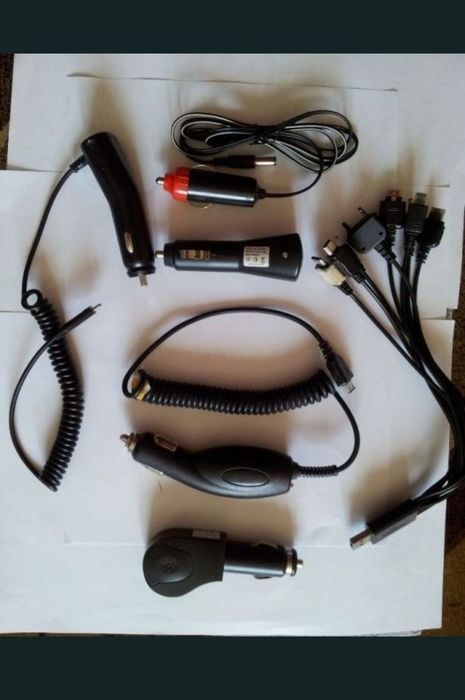 Încărcătoare pentru telefoane, tablete, alte dispozitive, de la priza bricheta auto.