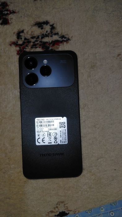 Tecno spark 40 4+2 ga 128gb