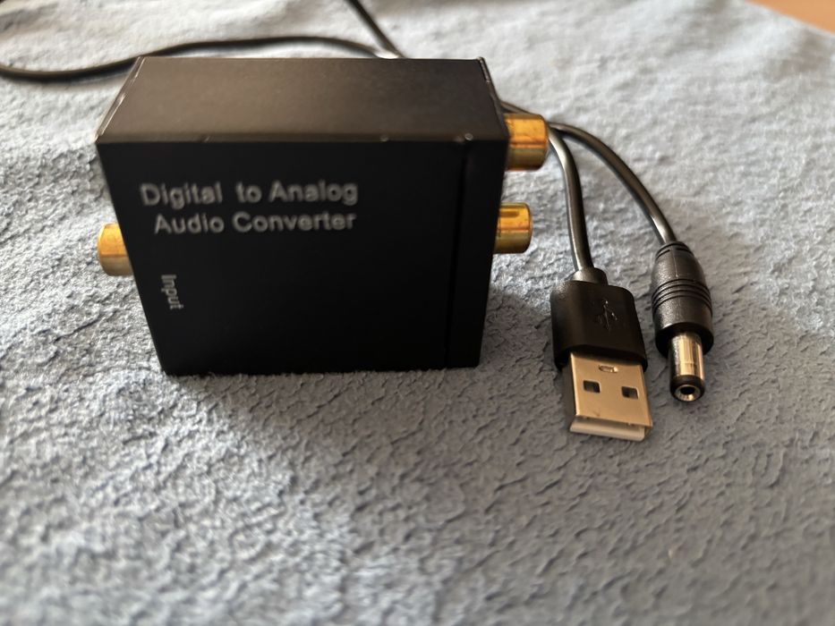 Convertor Audio Digital-Analogic Toslink-RCA EV4137, ca nou