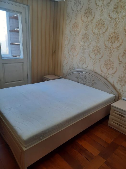 Срочно продам спальный гарнитур