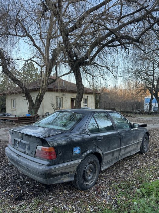 Bmw e36 318i НА ЧАСТИ