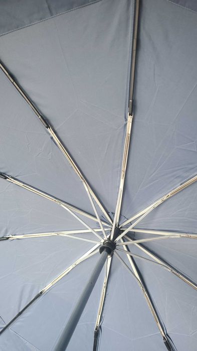 Автоматичен мъжки чадър за двама 130см диаметър с клапа за вятър