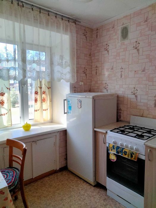 Продам 1 комнатную Корчагина 111