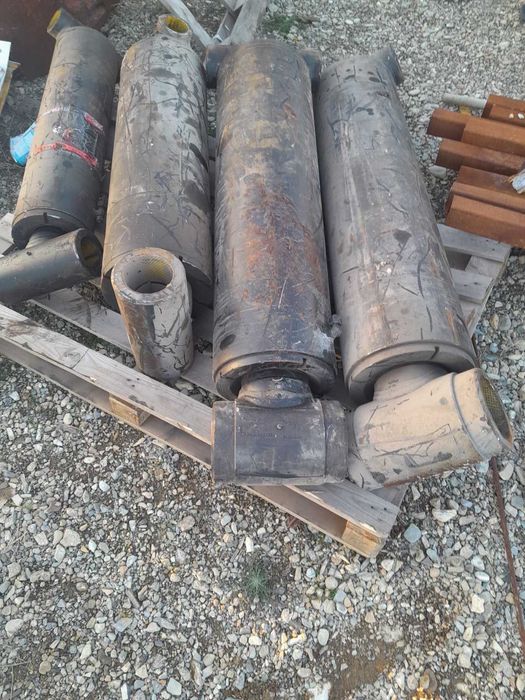 Цилиндри за хидравлични преси от ф30 до ф400