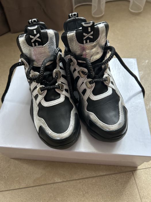 Дамски маратонки