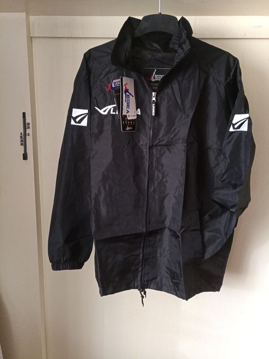 Ветровка нова М L XL