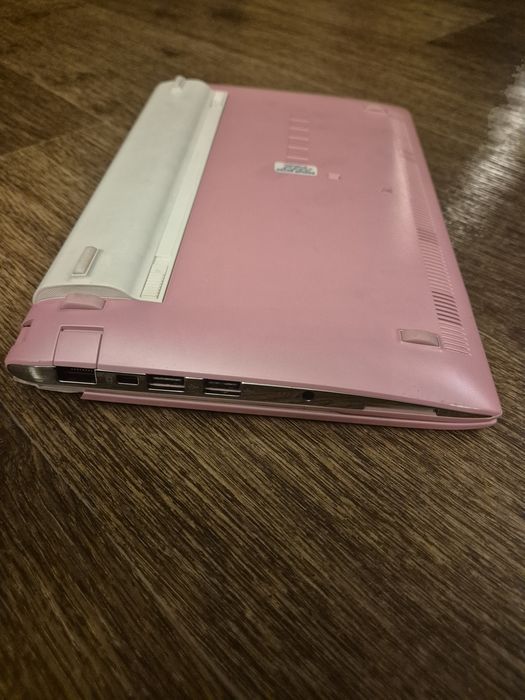 Продам нетбук Asus EeePc 1025C 2gb озу