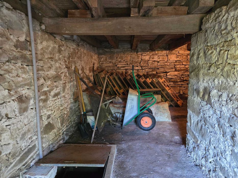 Имот за производство или складова база 2 имота в с. Церова кория