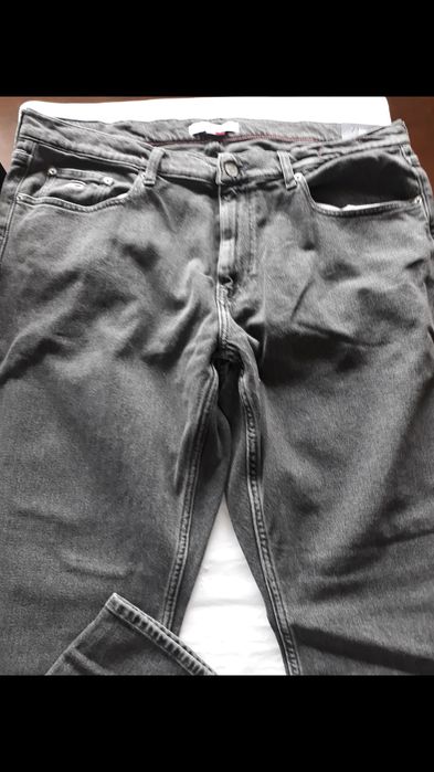 Ofertă/Blugi Tommy Jeans Plus nr 40/34 originali