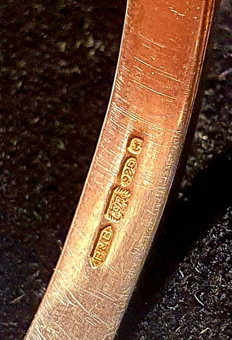 Cadou unic, brățară din argint cu aur! Brooks & Bentley.