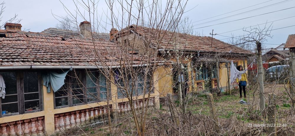 Teren si casa in Goicea-Dolj