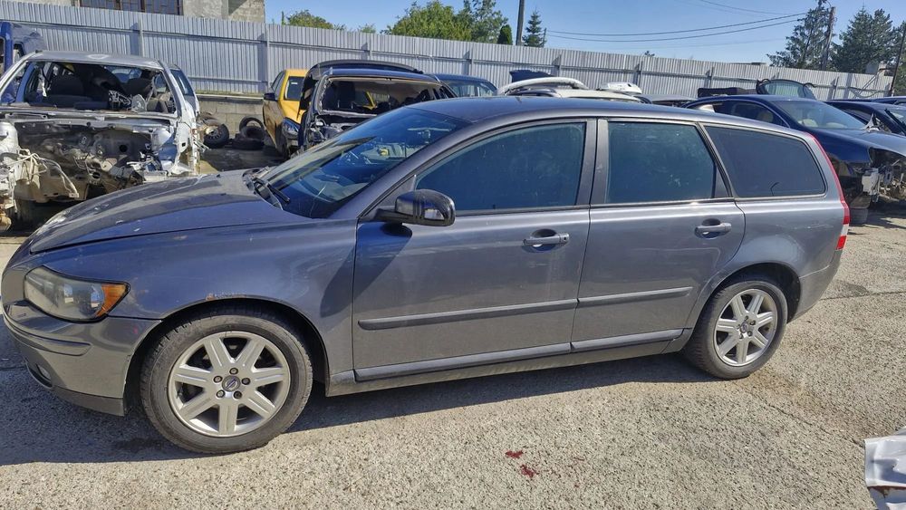 Dezmembram Volvo V50 an 2007 motor 1.6 Diesel Euro 4