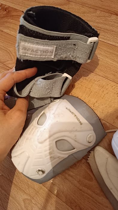 Продам детские коньки