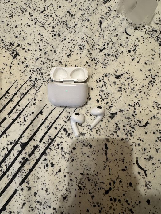 Airpods Gen 3 (2021)