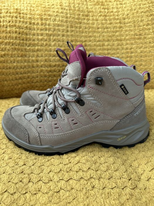 Bocanaci Trekking Vibram GTX Tehnica STARCROSS masura 41