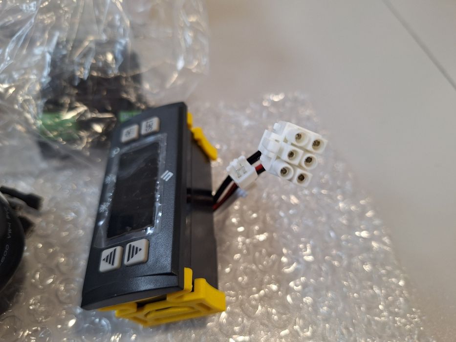 Termostat electronic programabil SF-104S-2 - NOU