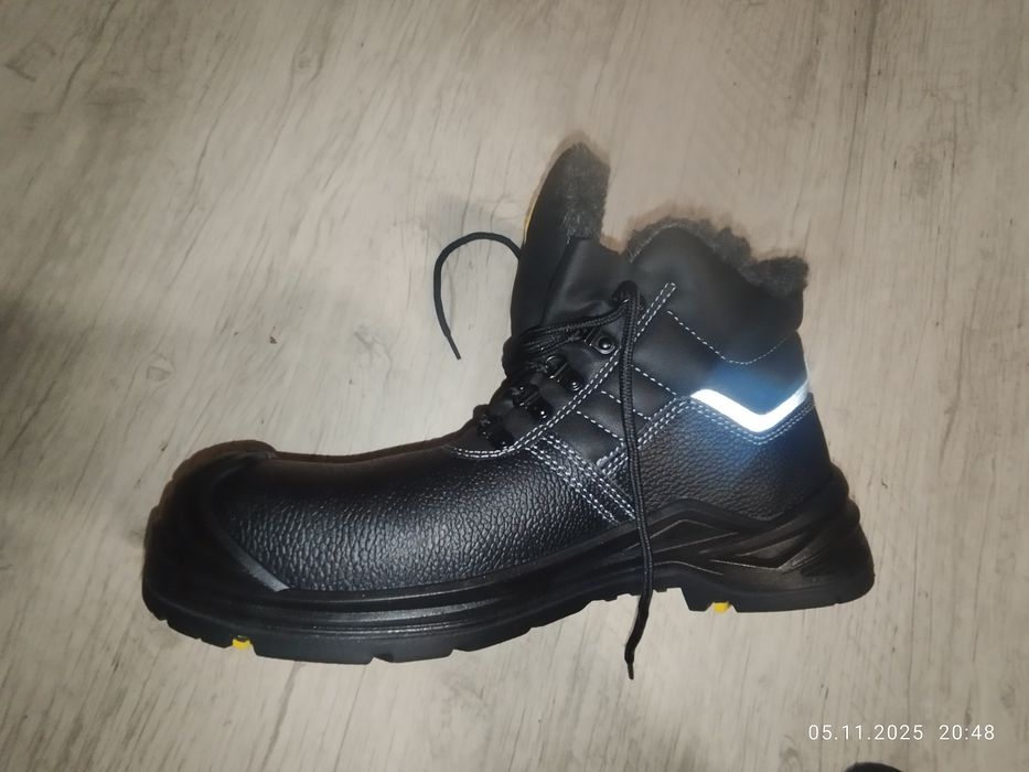 Ботинки рабочие зимние 45 (44)