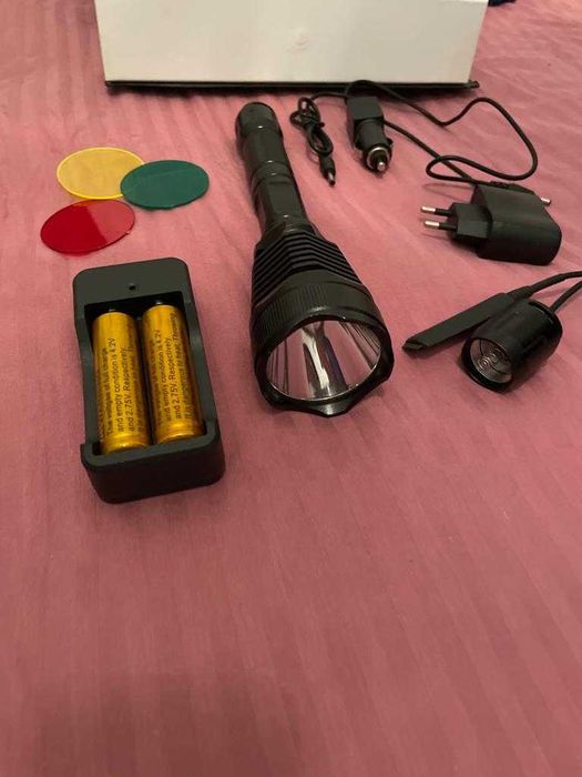 Vand lanterna vanatoare/pescuit CREE LED 5000
