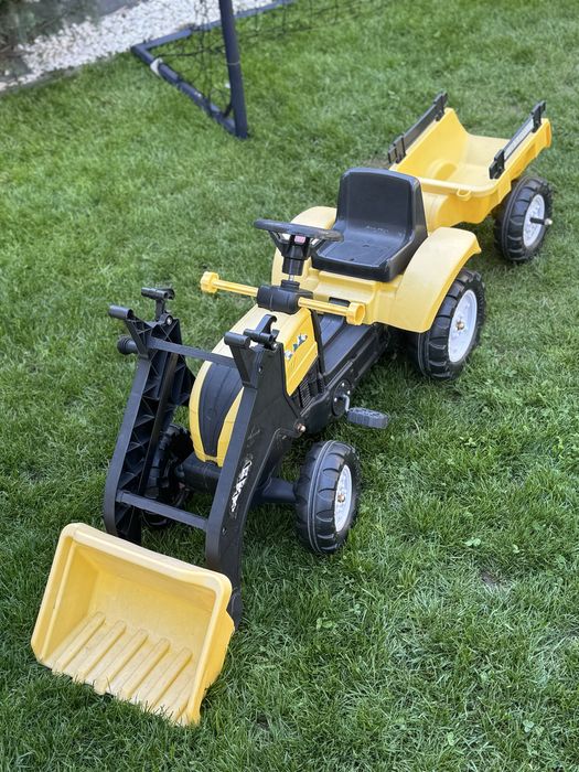 Tractor cu remorca de copii
