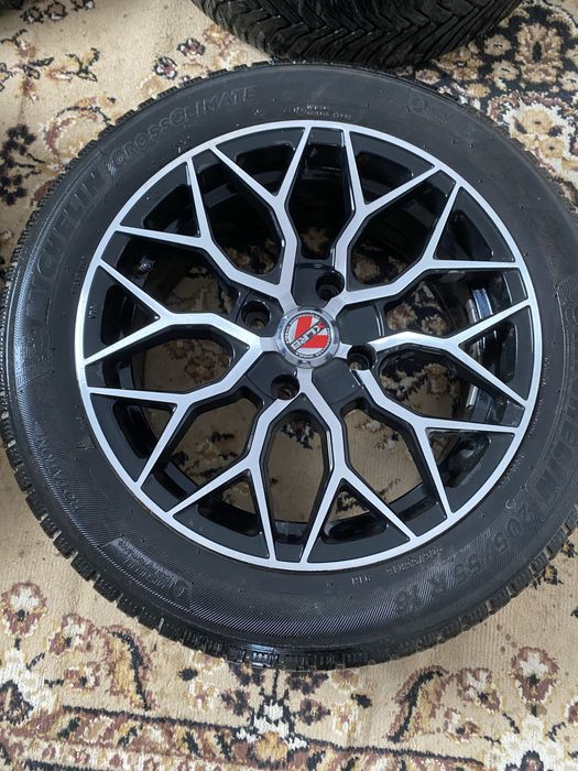 в прлдаже комплект шин michelin и дисков xlr8 в отличнои состоянии